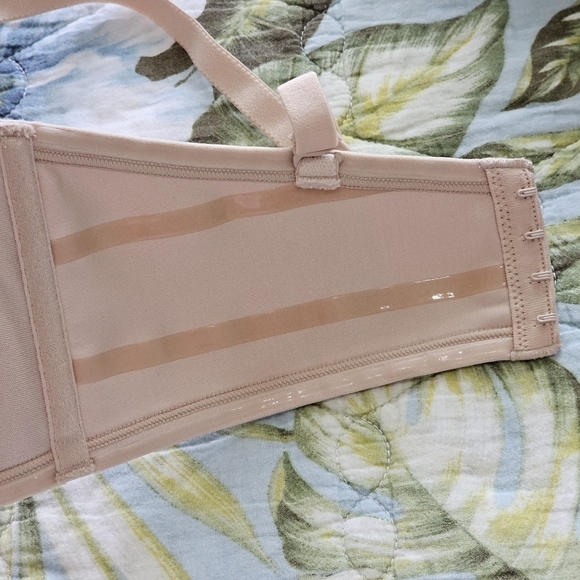 VANITY FAIR BEAUTY BACK STRAPLESS BRA - Picture 6 of 10